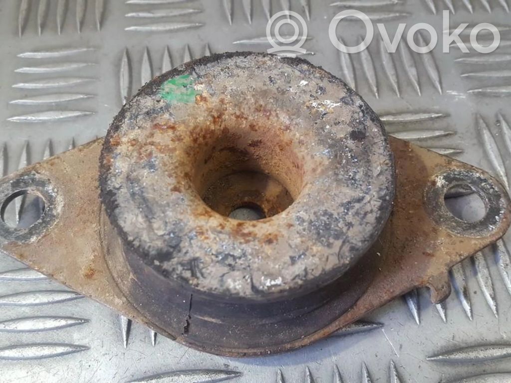 Renault Laguna I Engine mount bracket 