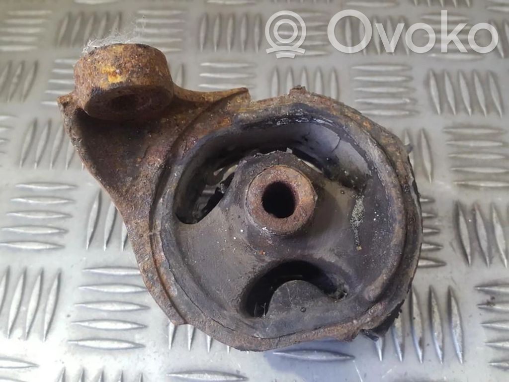 Engine mount bracket