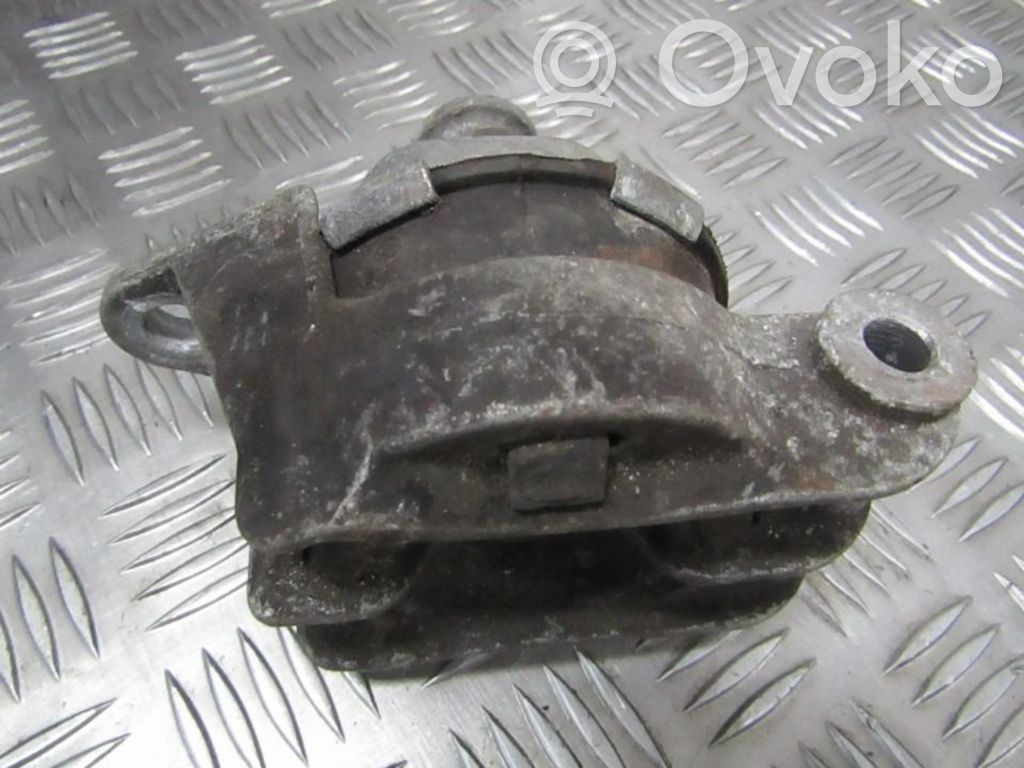 Opel Astra H Supporto di montaggio del motore 