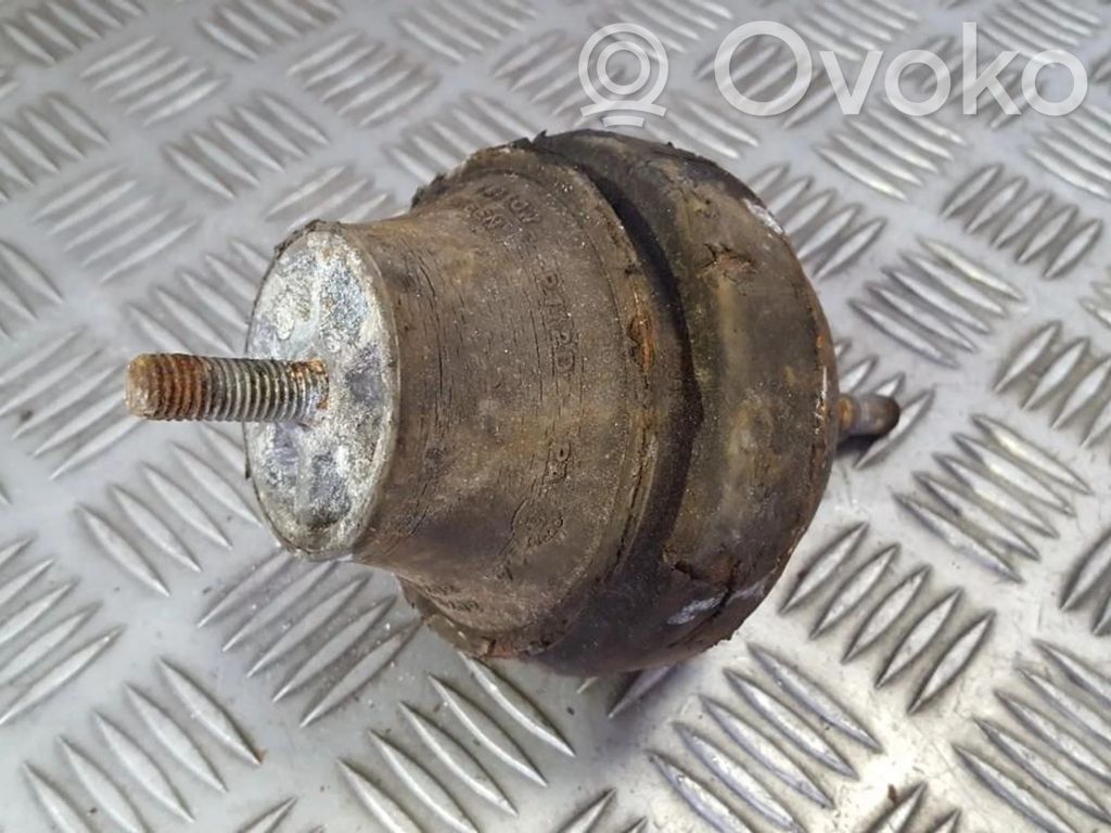 Ford Scorpio Engine mount bracket 