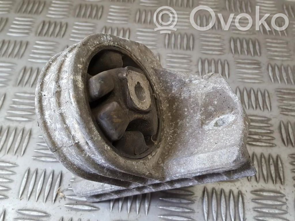 Renault Megane I Engine mount bracket 