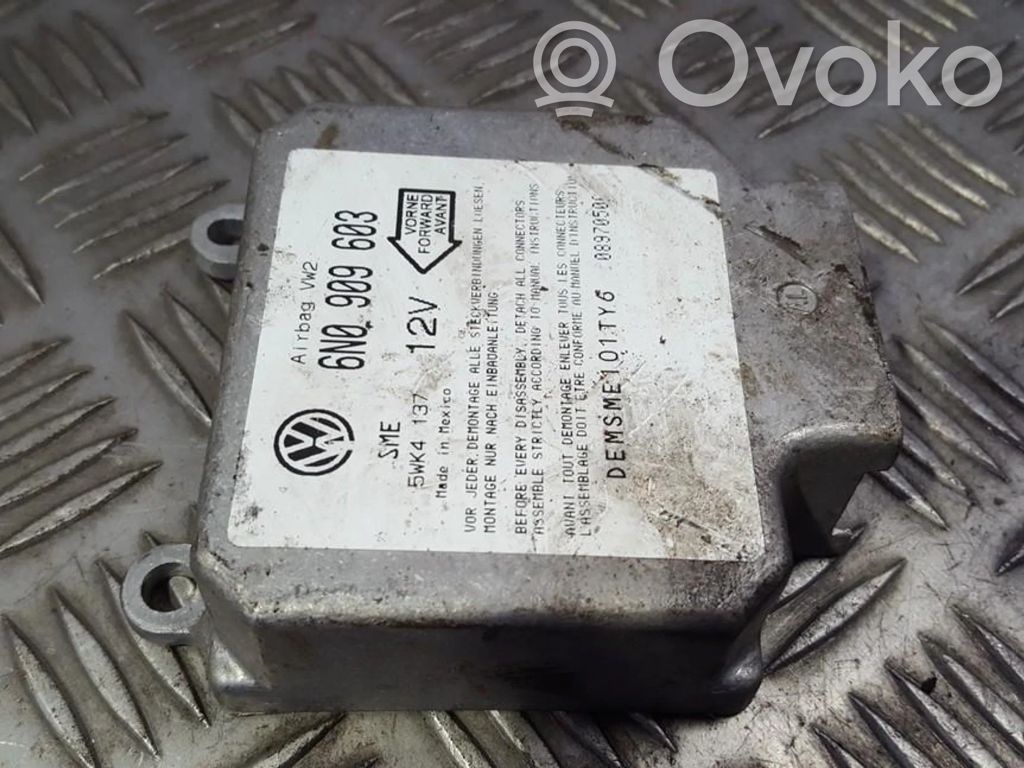 Volkswagen Golf III Unitate/modul de comandă airbaguri 