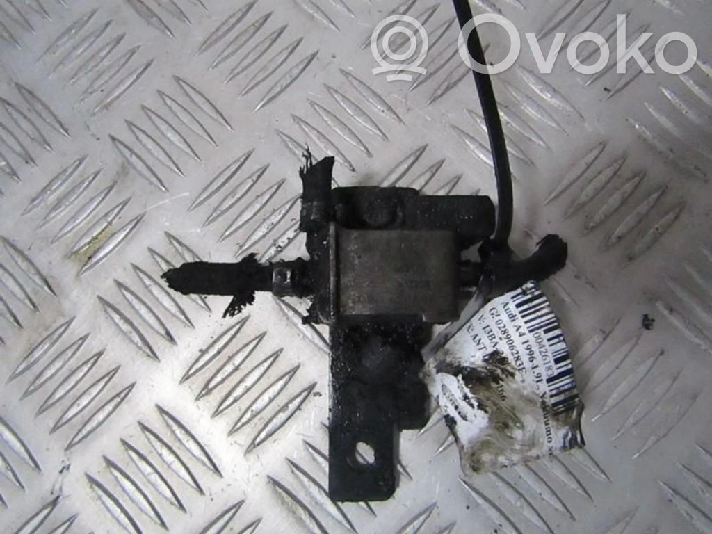 Audi A4 S4 B5 8D Solenoid supapă turbosuflantă 