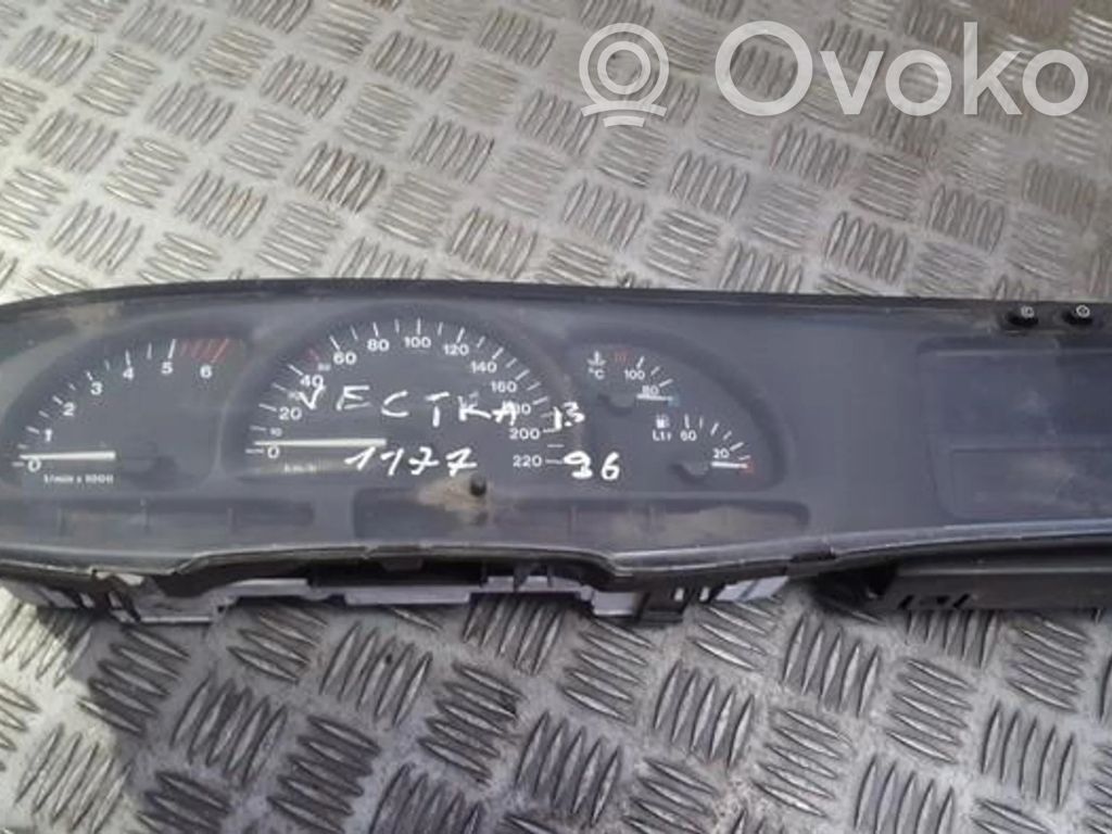 Opel Vectra B Nopeusmittari (mittaristo) 