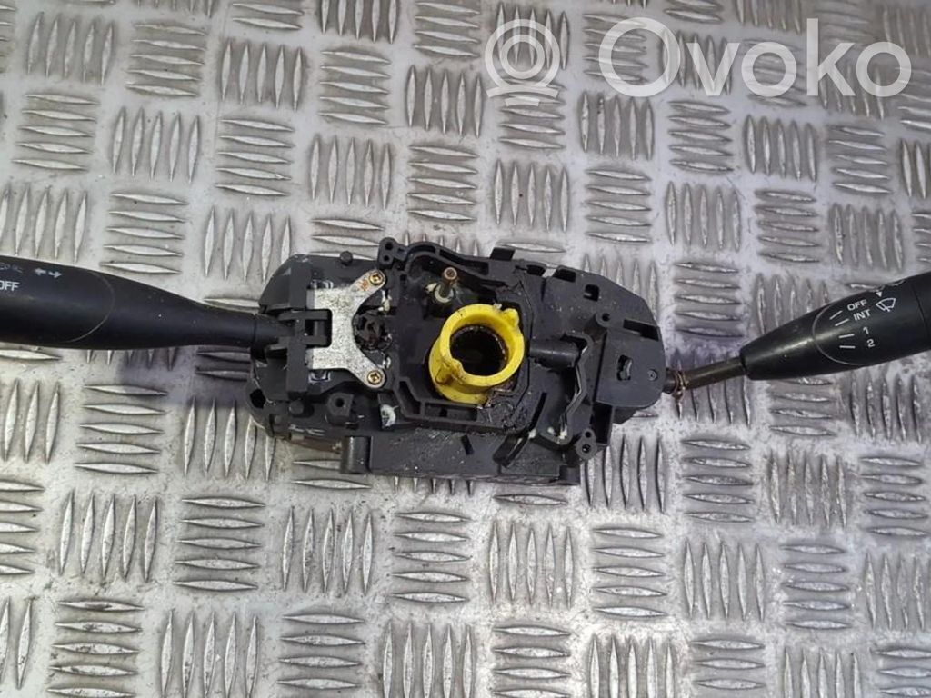 Mazda 323 Commodo, commande essuie-glace/phare 