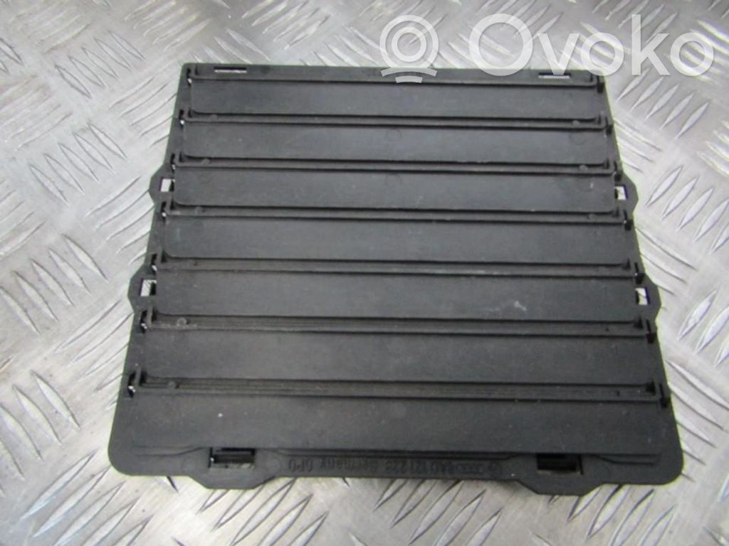 Volkswagen PASSAT B5 Inne części karoserii 