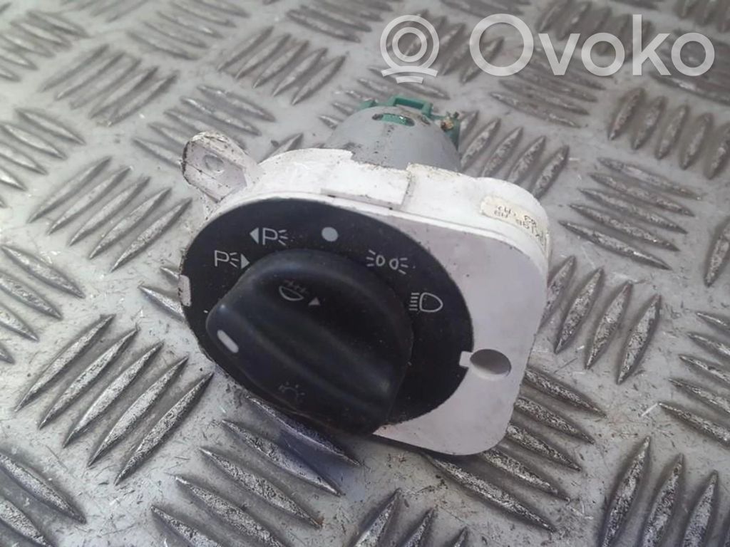Ford Mondeo MK I Interruptor de luz 