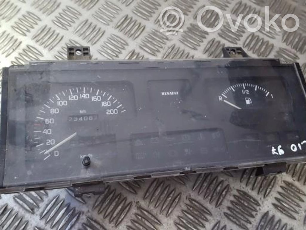 Renault Clio I Nopeusmittari (mittaristo) 