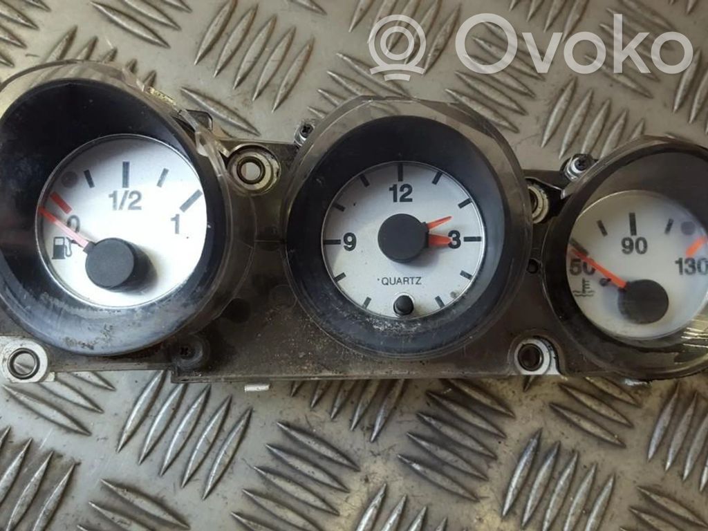 Alfa Romeo 156 Nopeusmittari (mittaristo) 