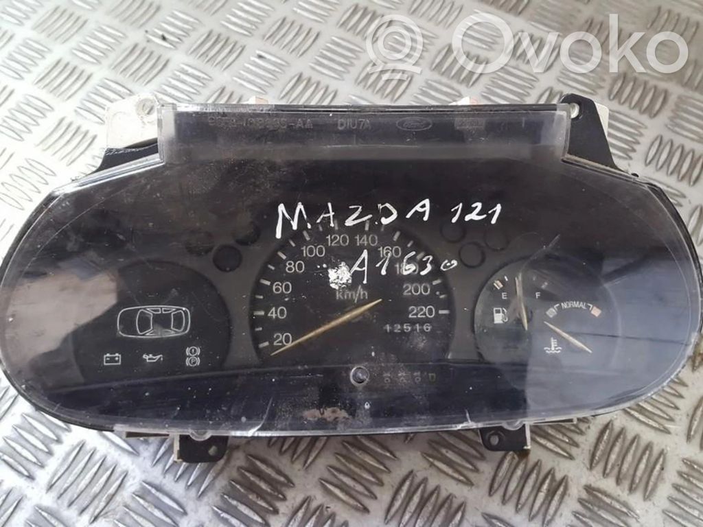 Mazda 121 Спидометр (приборный щиток) 