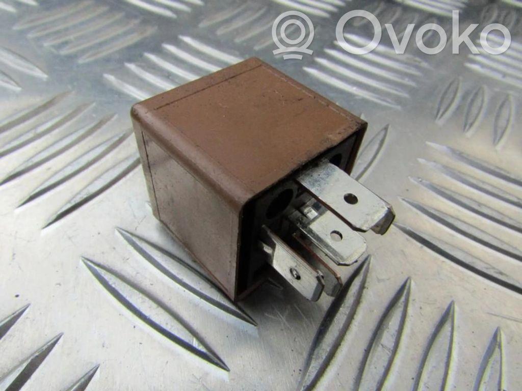 Alte relee   90491314,V23134A52X237,90491314,V23134A52X237,V23134A52X237