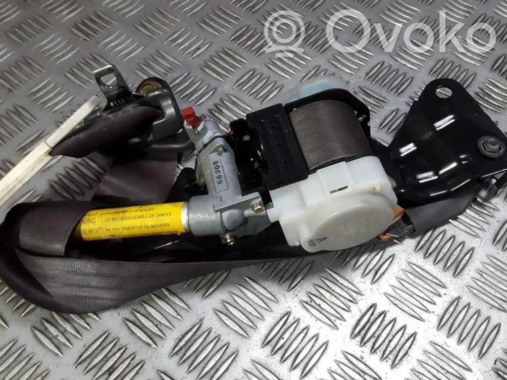 Subaru Legacy Cinturón delantero 