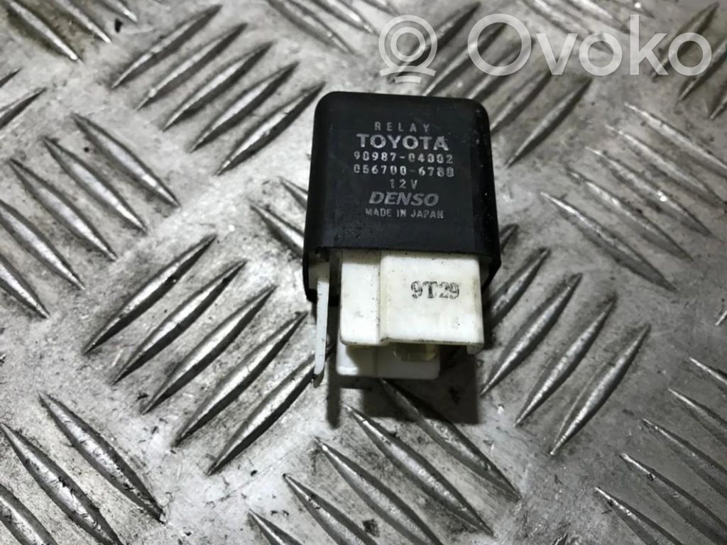 Toyota Carina T210 Alte relee 