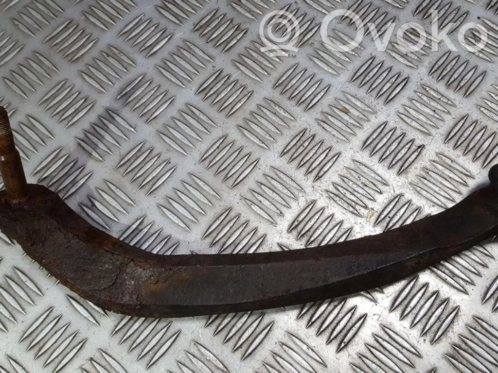 Nissan Primera Querlenker Achsschenkel vorne 