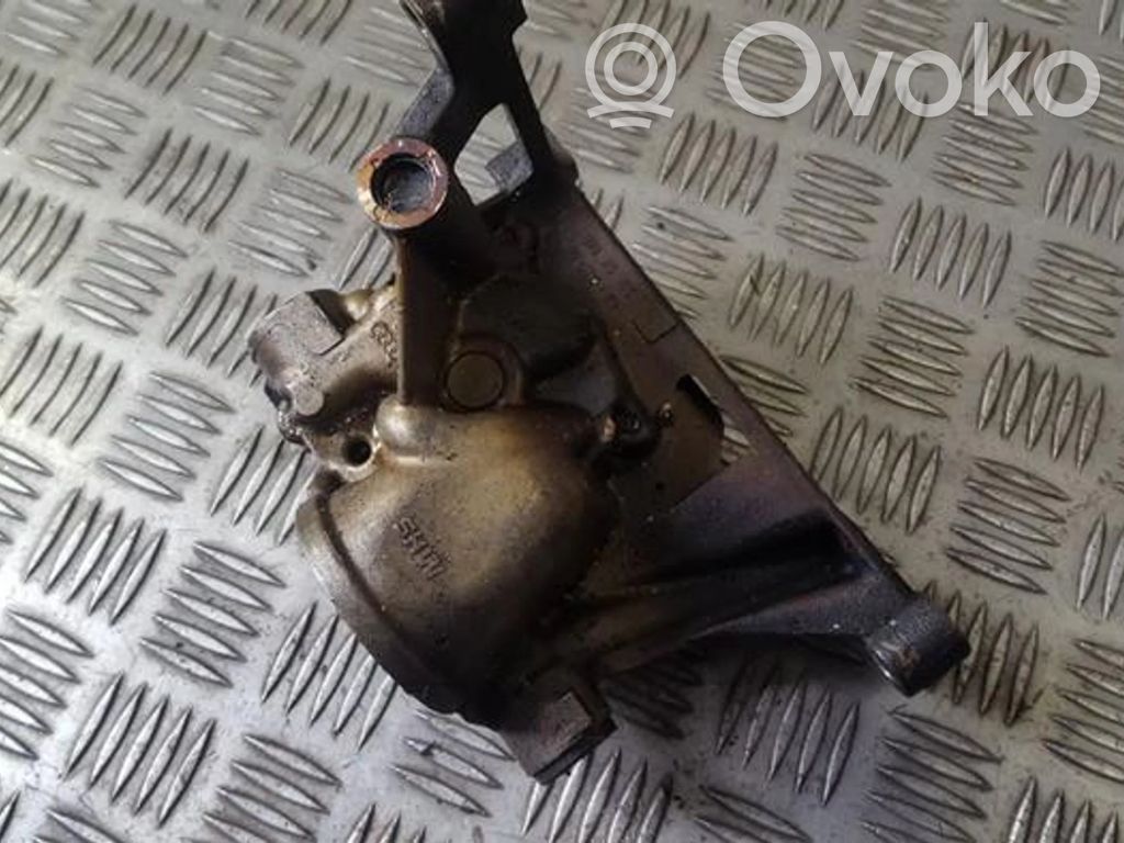 Audi A4 S4 B5 8D Oil pump 