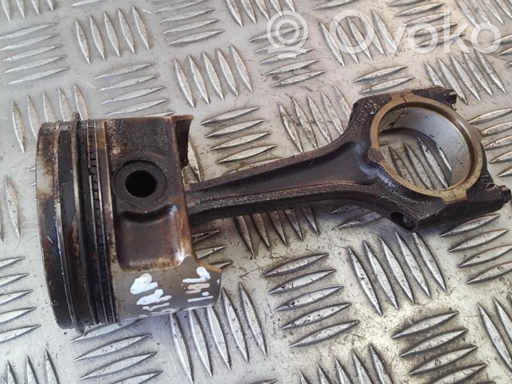 Opel Astra G Pistón con biela 