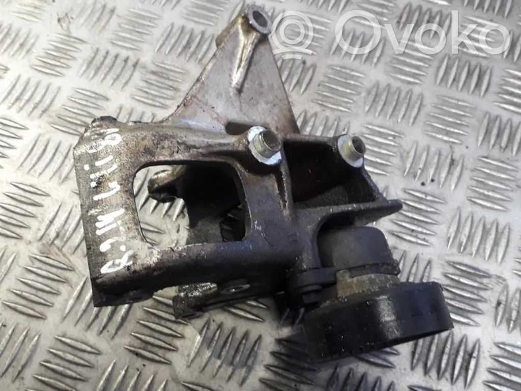 Support, suspension du moteur