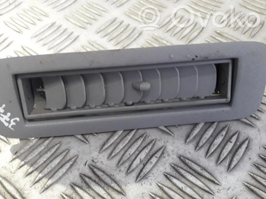 Toyota Avensis Verso Grilă ventilație/ramă laterală bord