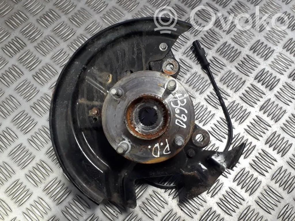 Ford Fiesta Mozzo ruota anteriore 