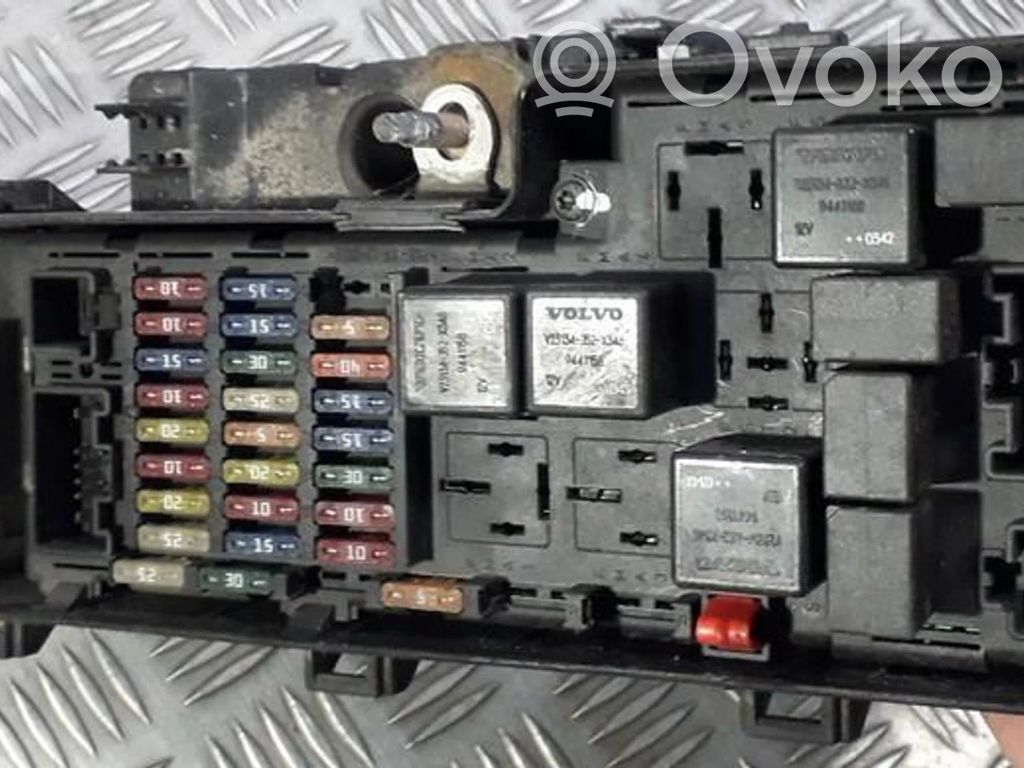 Volvo S80 Skrzynka bezpieczników / Komplet 