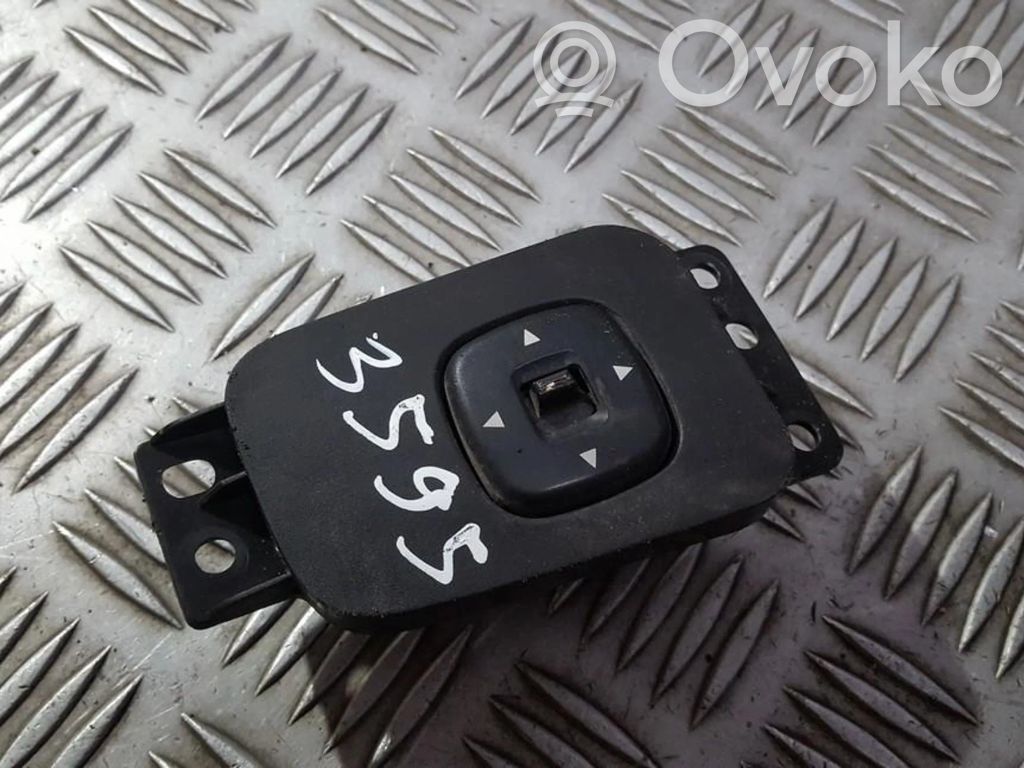 Sivupeilin kytkin   LD4766600,LD4766600