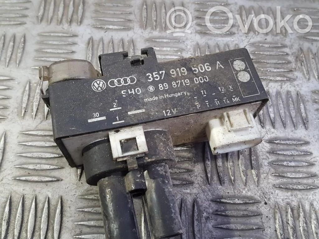 Volkswagen PASSAT B4 Releu ventilator lichid răcire 