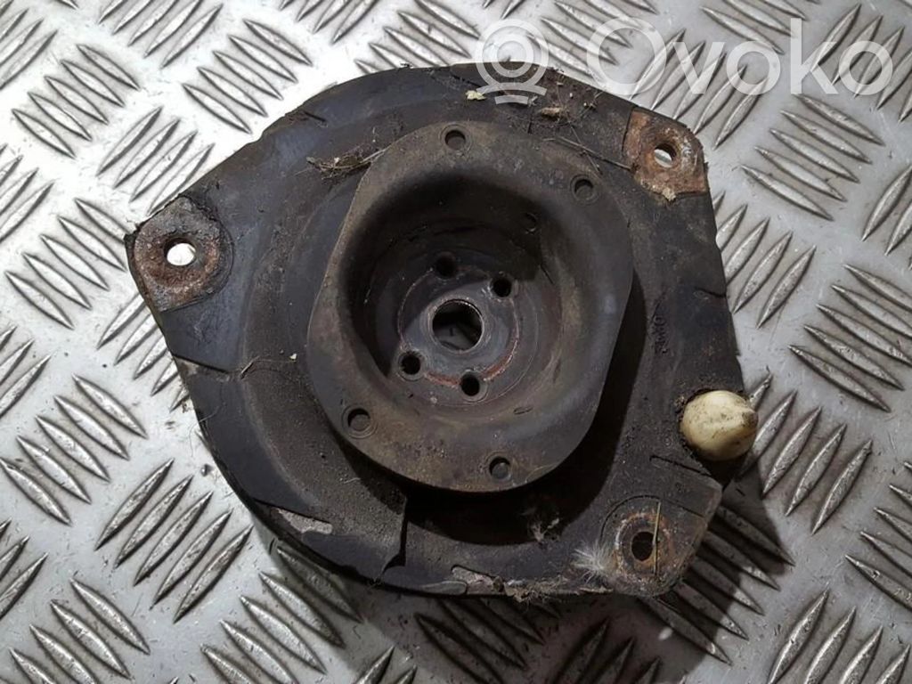 Piesă superioară arc   8200222463,8200222463