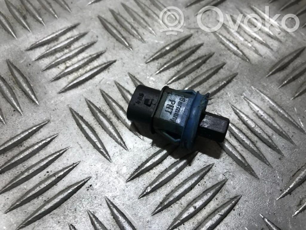 Sensor interruptor de la alarma del capó   7M3947563,7M3947563