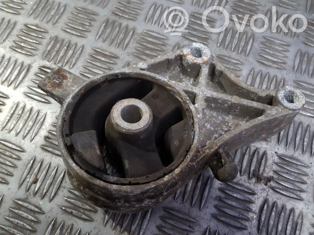 Opel Vectra C Engine mount bracket 