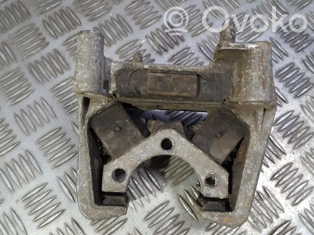 Opel Vectra B Engine mount bracket 