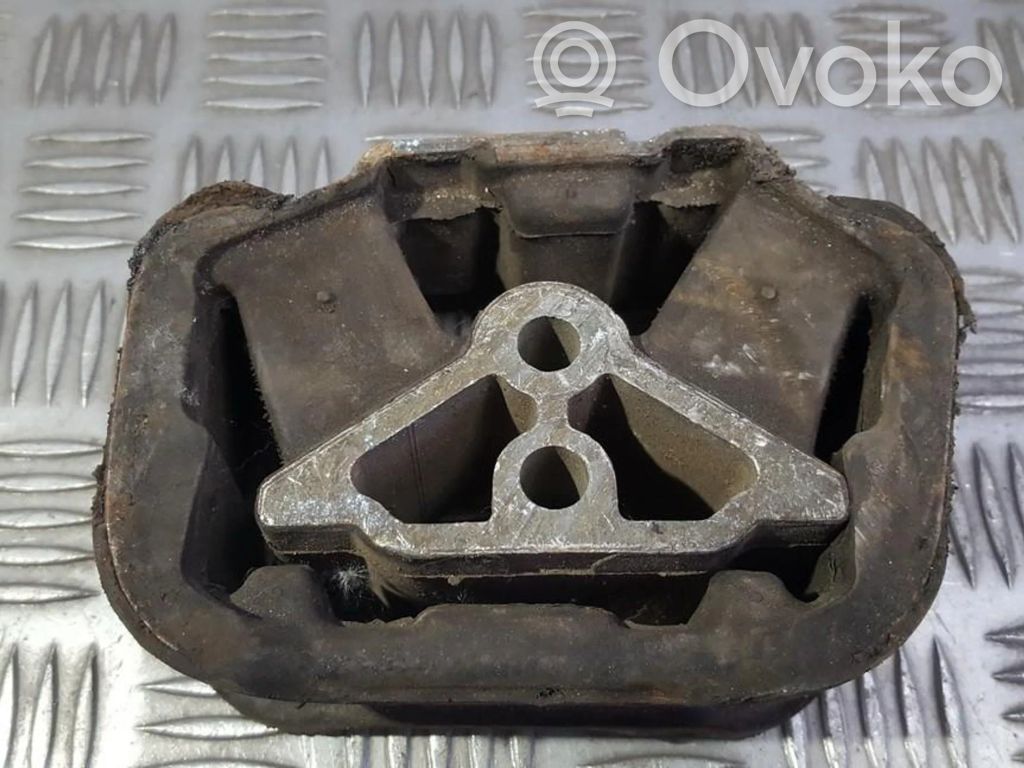Opel Vectra B Engine mount bracket 