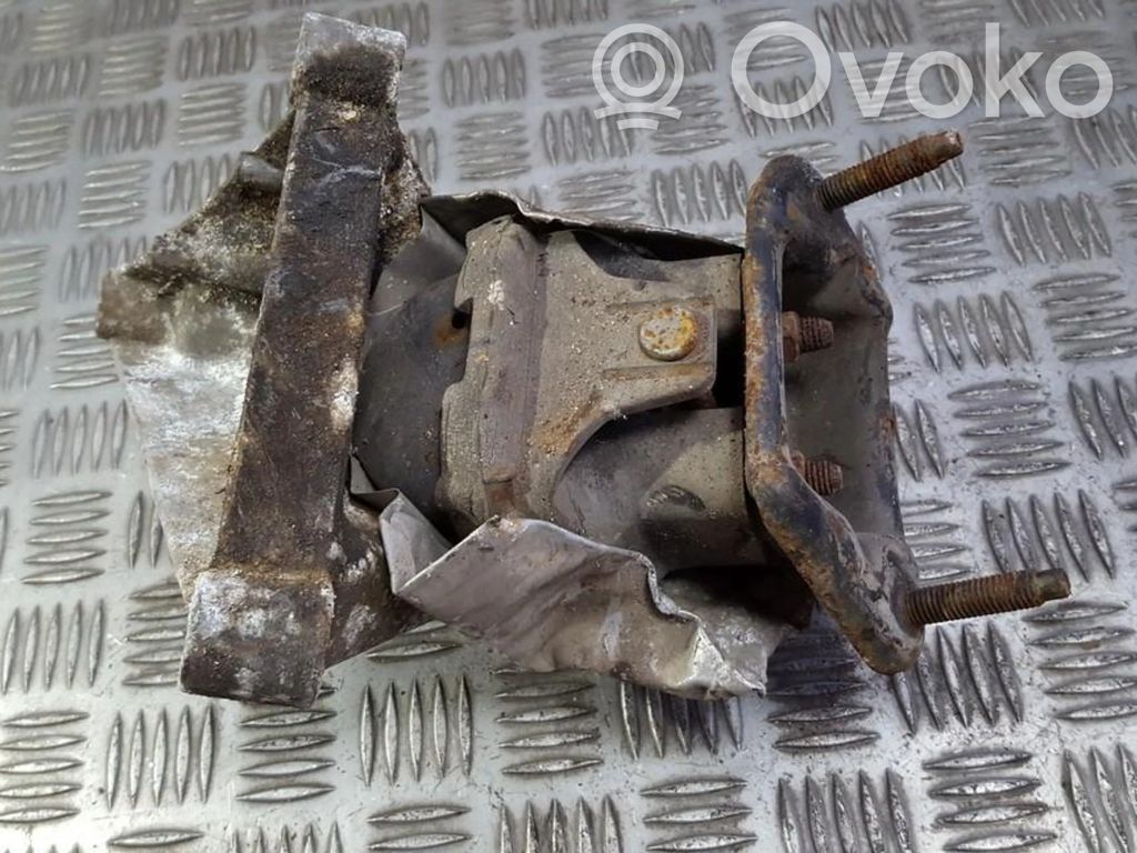 Chrysler 300M Engine mount bracket 