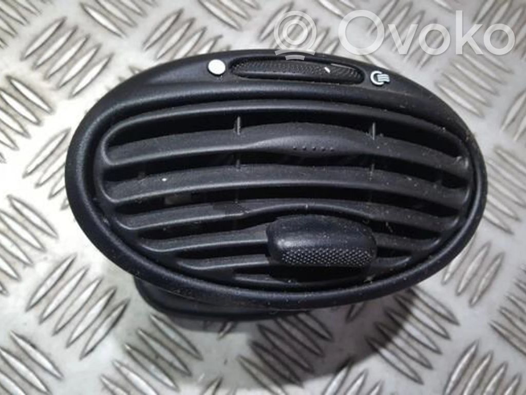 Ford Focus Copertura griglia di ventilazione laterale cruscotto 