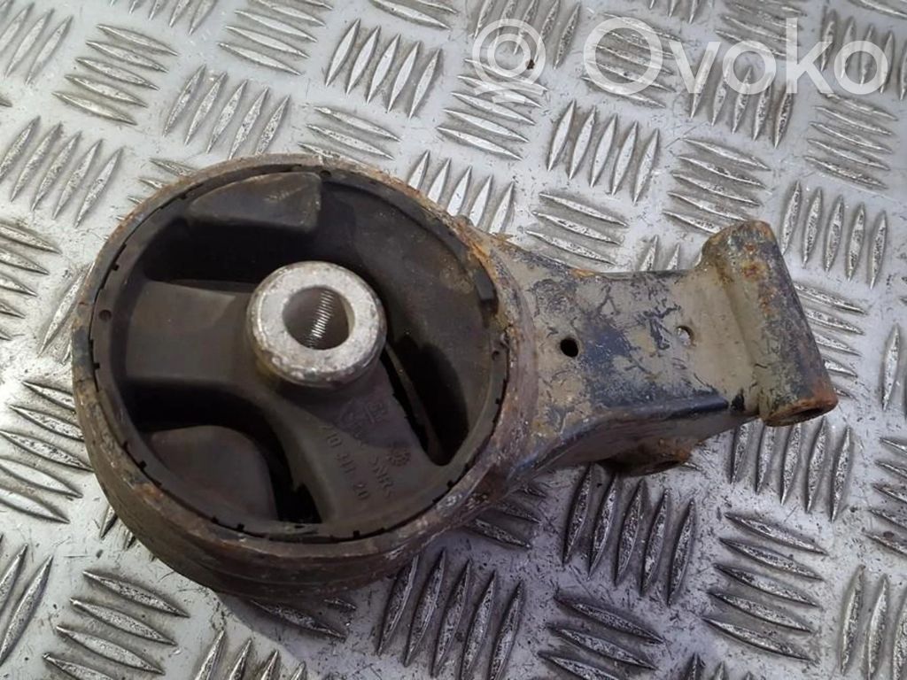Opel Vectra C Engine mount bracket 