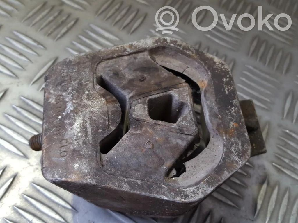 Audi A6 S6 C4 4A Suport tampon motor 