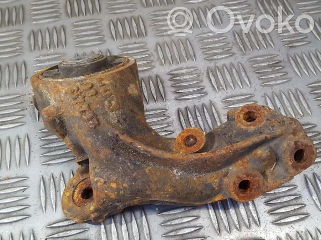 Peugeot 406 Supporto di montaggio del motore