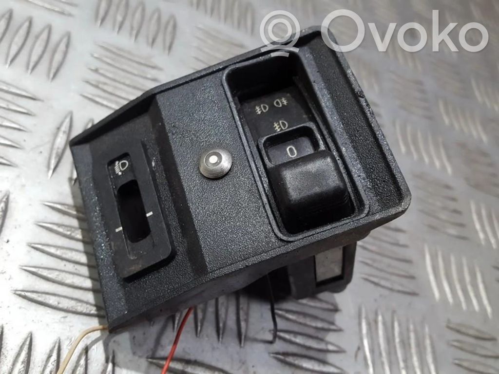 BMW 5 E34 Schalter Nebelscheinwerfer 