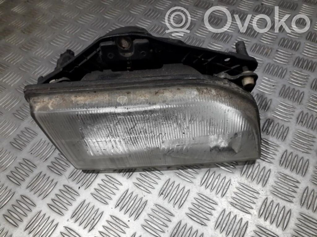 Ford Fiesta Headlight/headlamp 