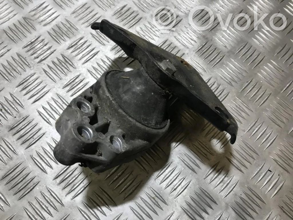 Ford Fiesta Soporte de montaje del motor 