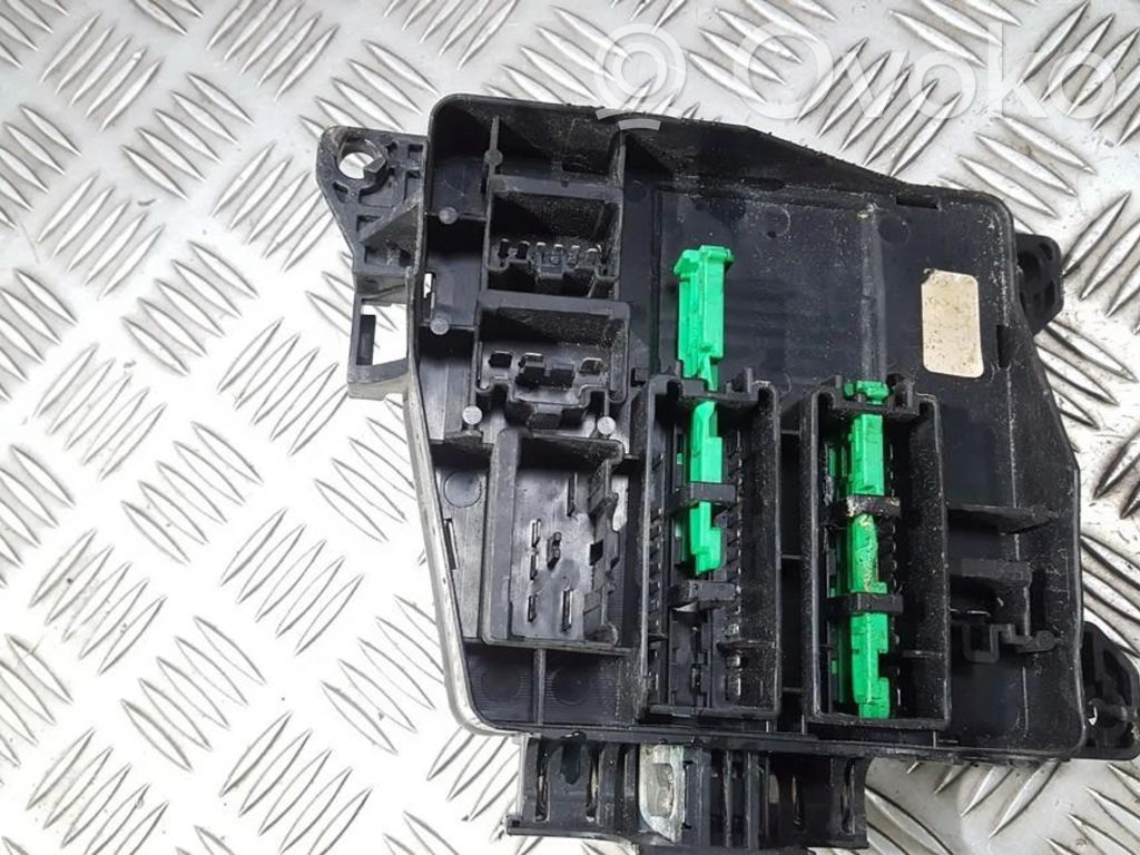 Mercedes-Benz C W203 Set scatola dei fusibili 