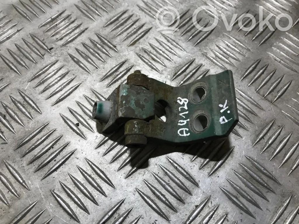 Peugeot 206 Etuoven yläsarana 