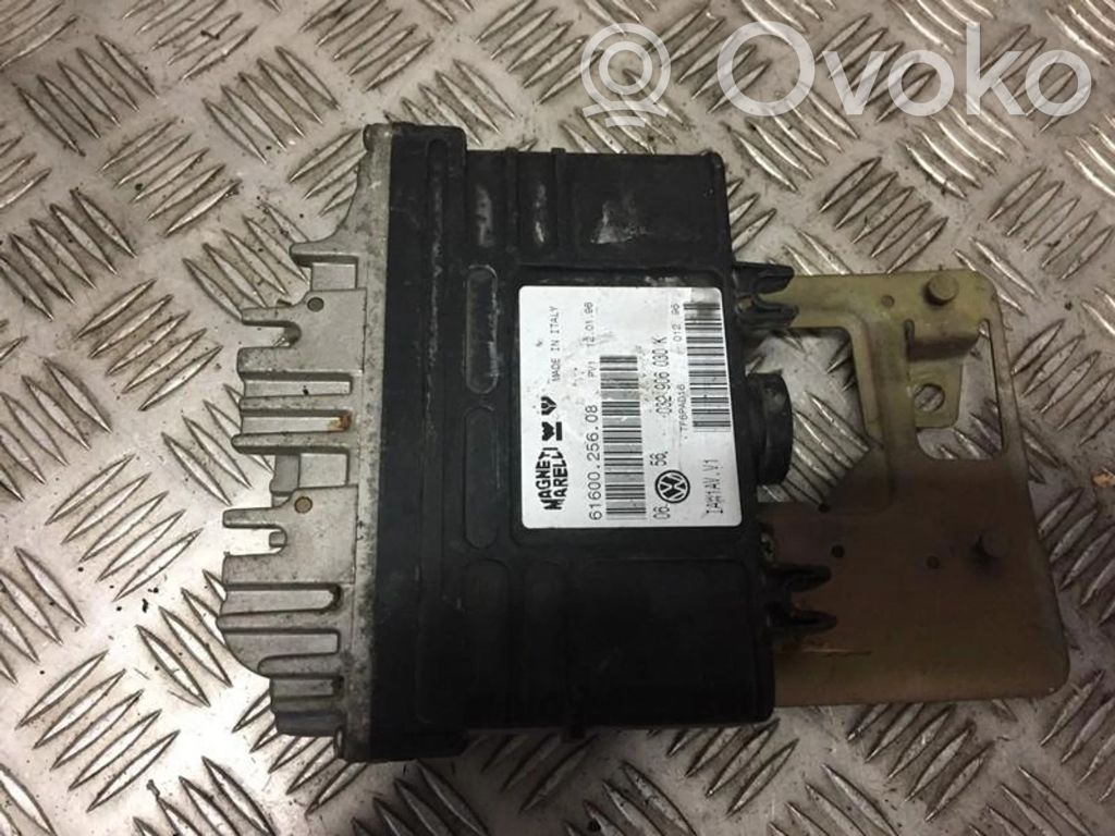 Volkswagen Golf III Engine control unit/module 