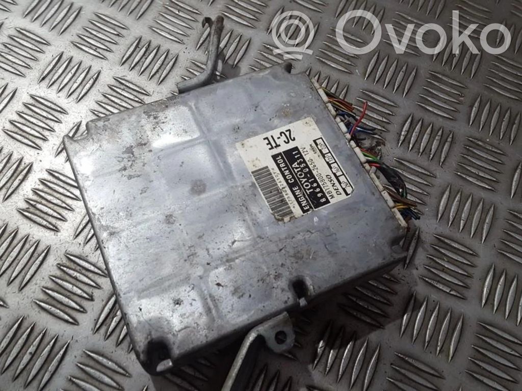Toyota Avensis T220 Centralina/modulo del motore