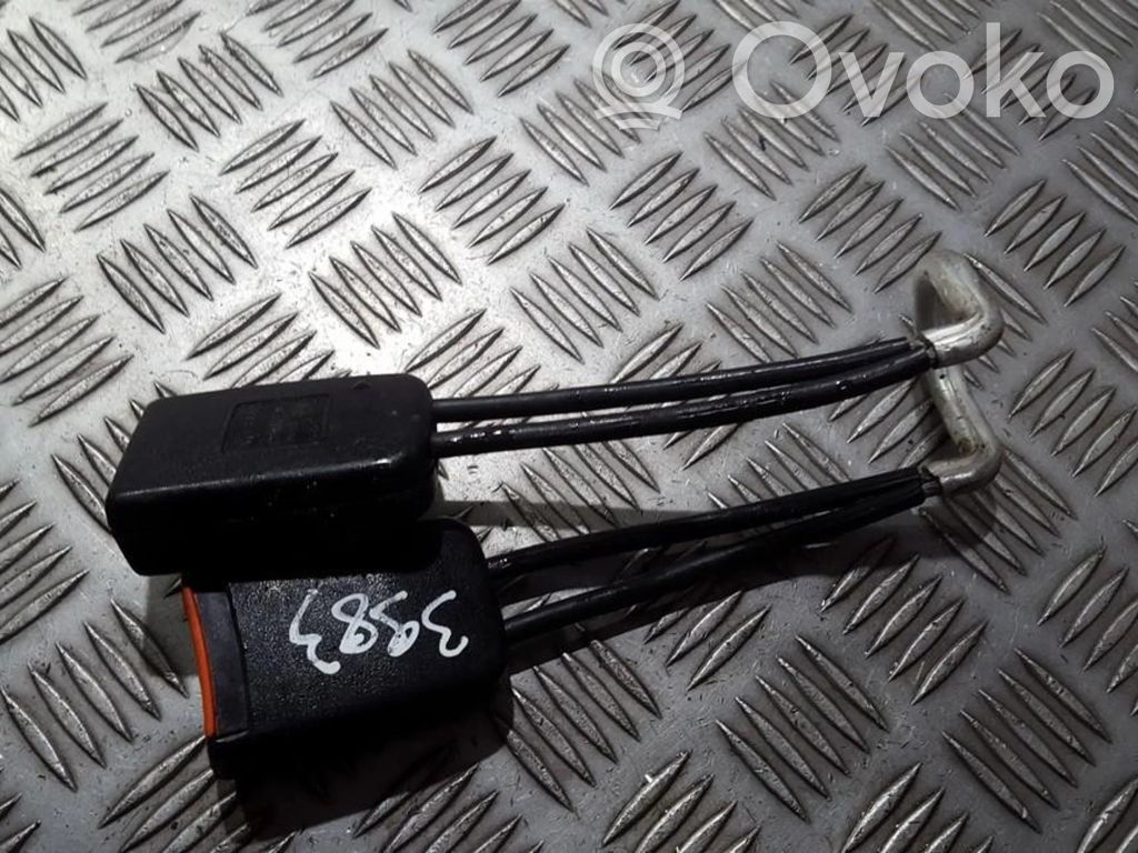 Volkswagen Golf III Bridă fixare centură de siguranță spate 