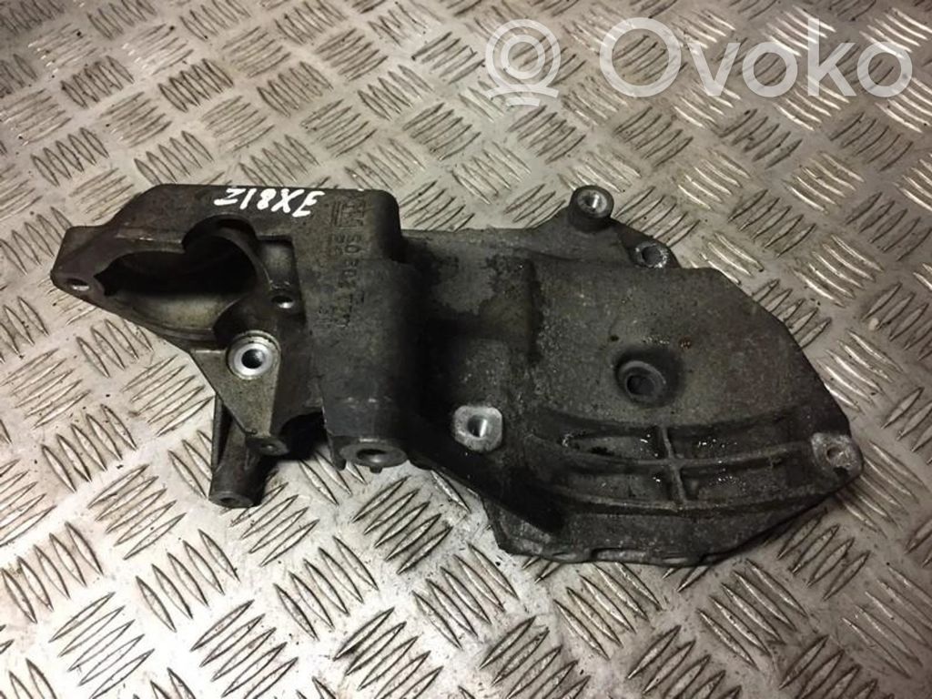 Opel Vectra B Engine mounting bracket 