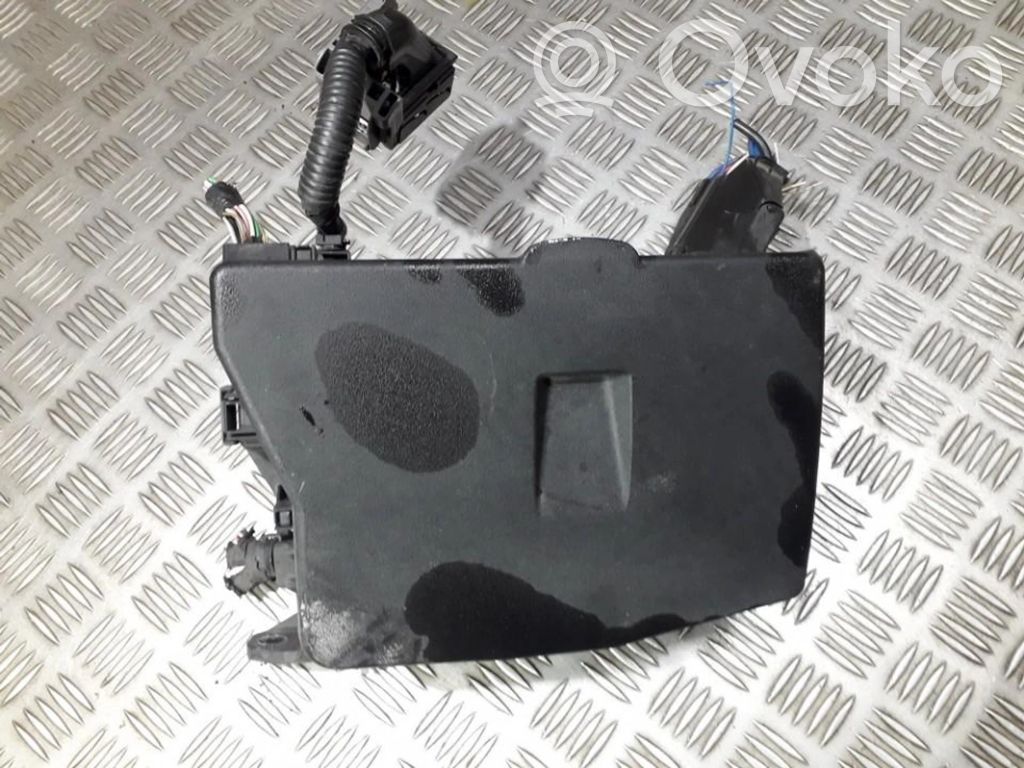 Toyota Auris 150 Set scatola dei fusibili 