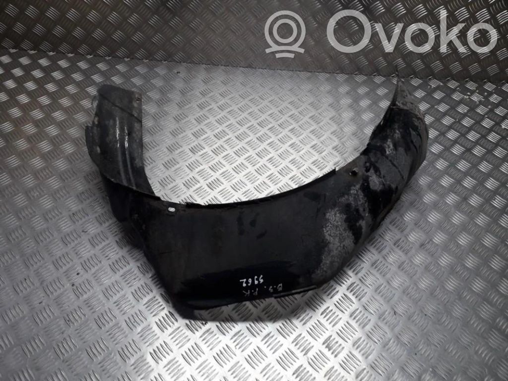 Volkswagen PASSAT B3 Nadkole przednie 