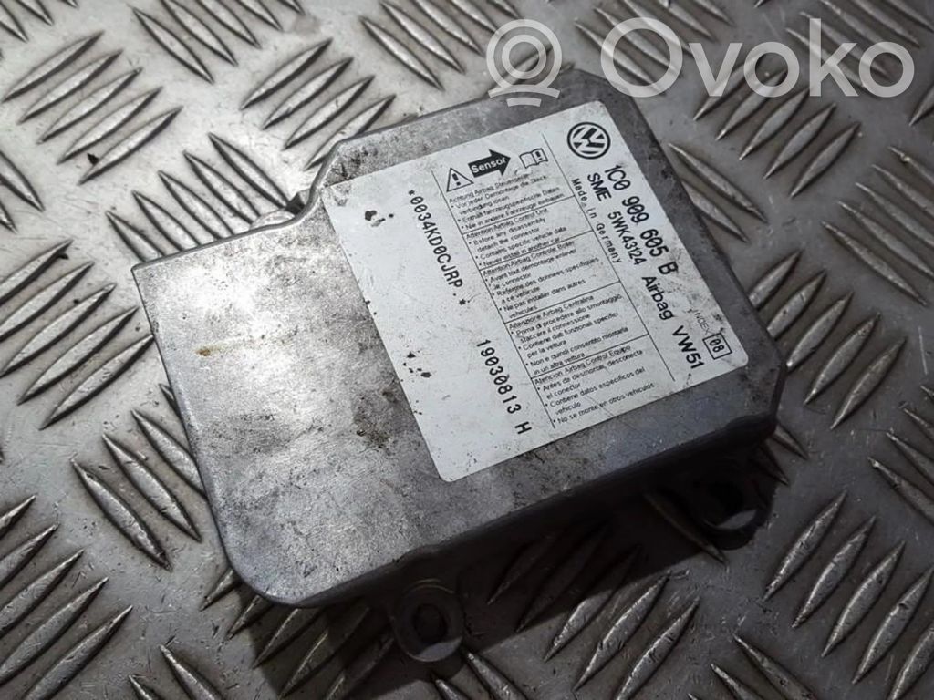 Volkswagen PASSAT B5.5 Unitate/modul de comandă airbaguri 
