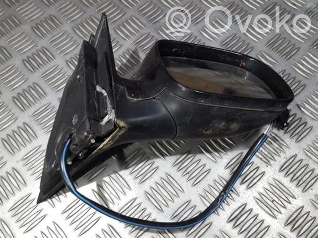 Volkswagen PASSAT B5 Elektryczne lusterko boczne drzwi przednich 