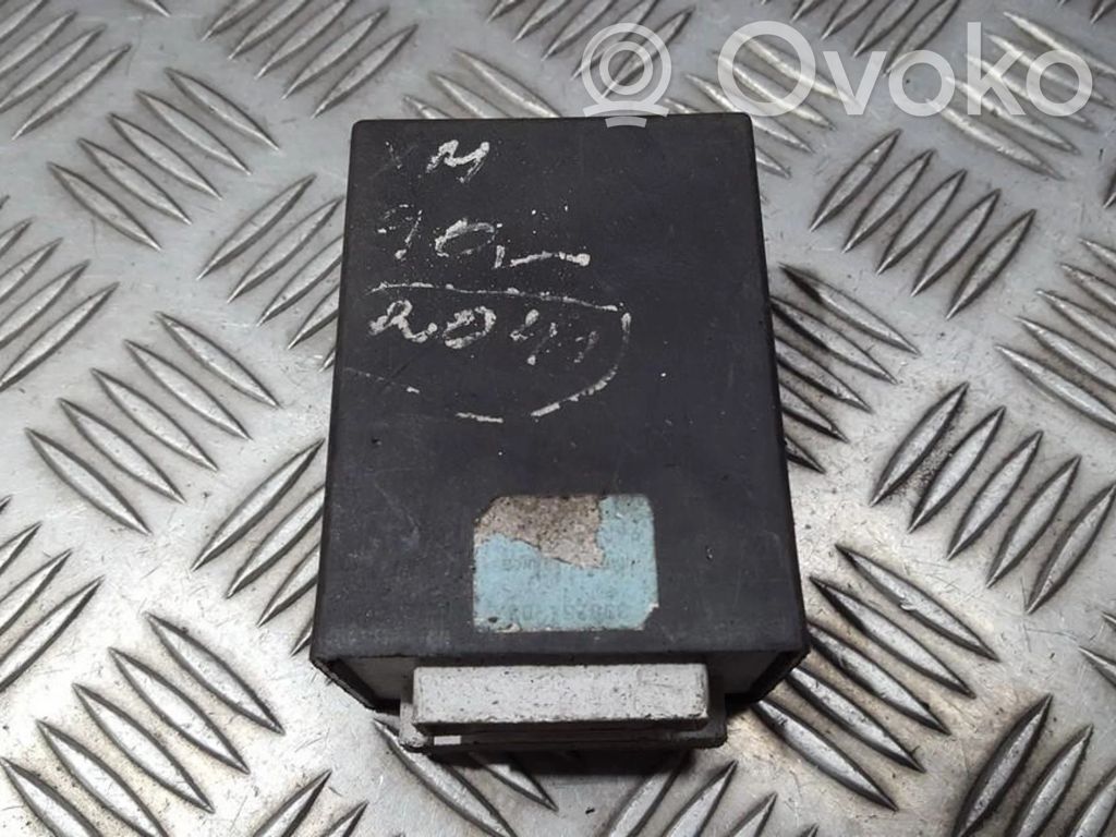 Altre centraline/moduli   33825402,33825402